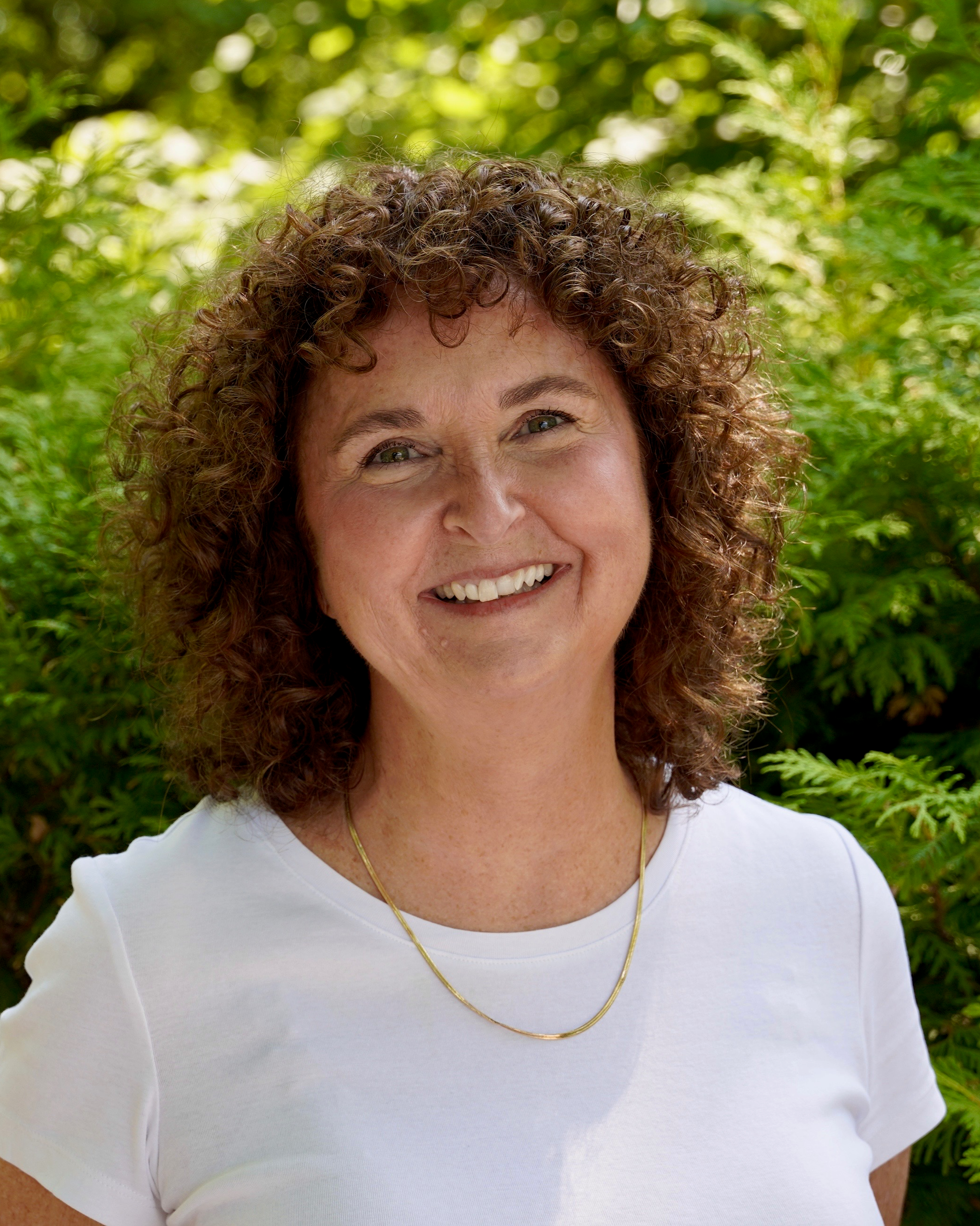 headshot of Isabelle Albert